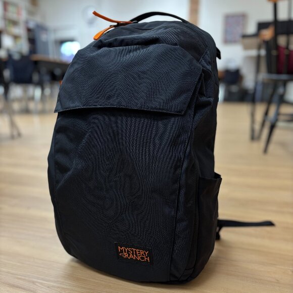MYSTERY RANCH Other - Mystery Ranch Disrict 24 EUC backpack clamshell hiking commuter travel Cordura